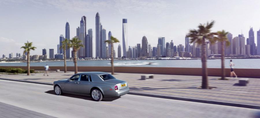  Rolls-Royce Phantom 2012 года  (фото 11 из 38)